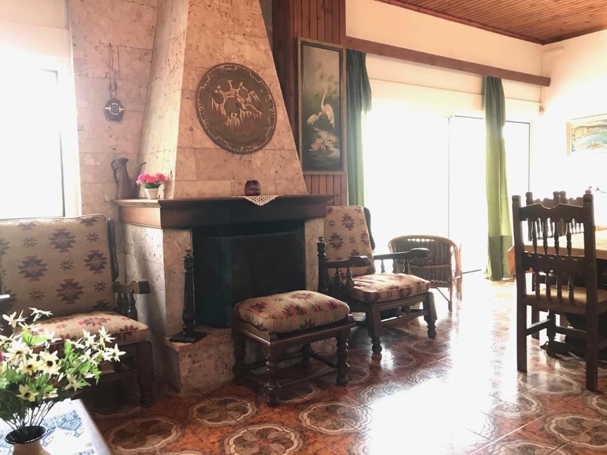 Ferienwohnung Vana Kavos Agia Marina  Exterior foto